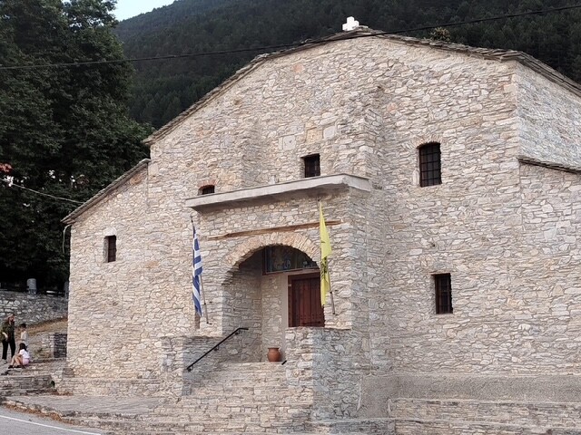 Kokkinopilos of Olympus